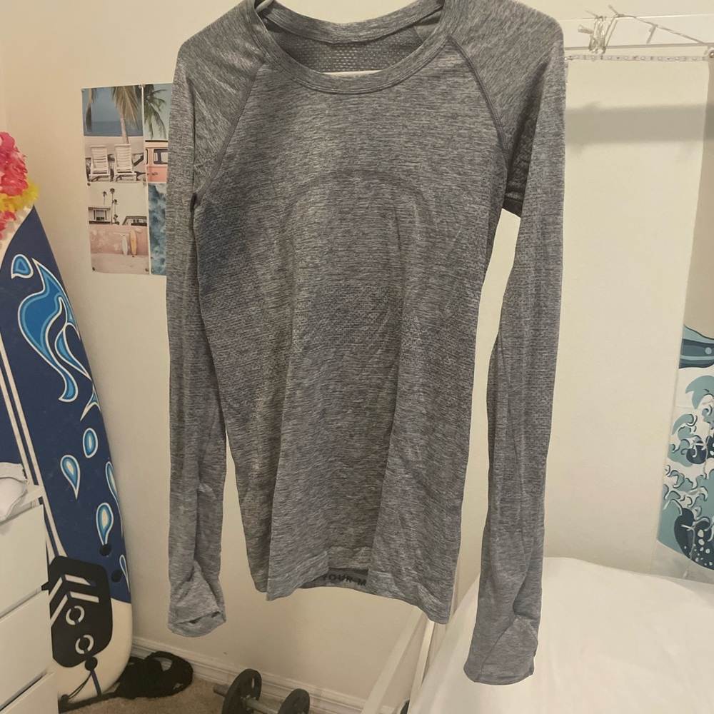 lululemon long sleeve swiftly tech sz 4